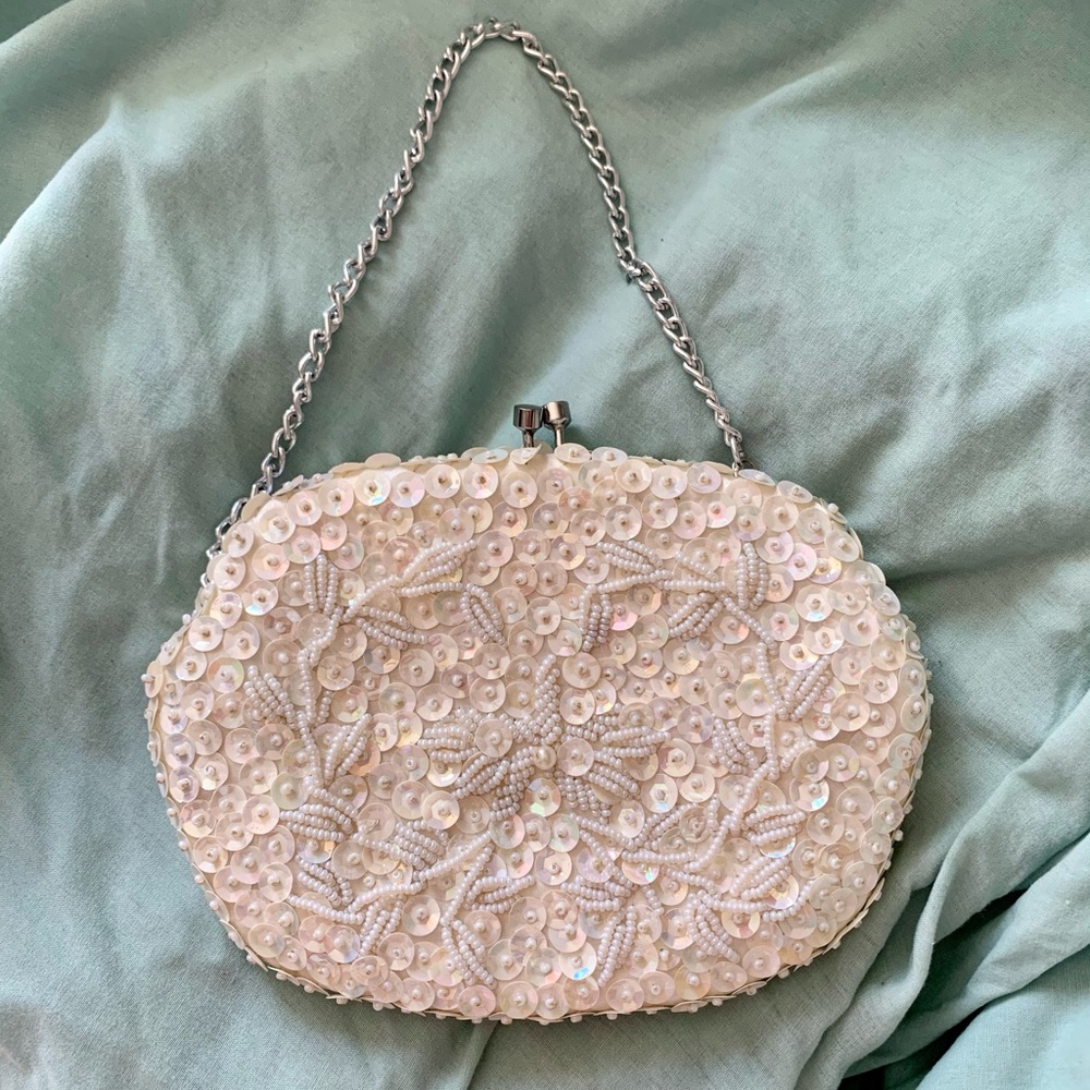 Beaded mini bag ☁️